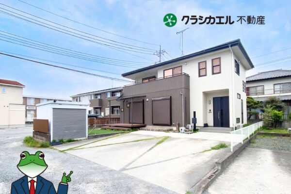南道路で日当たり良好！ 周辺には車で５分圏内にスーパー、コンビニ、ドラッグストア、郵便局などが充実