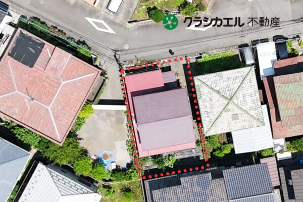 【建築条件無し・解体後更地渡し】小学校まで徒歩８分、バス停まで徒歩４分！
