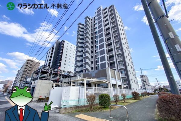 ＬＲＴ停留所（駅東公園前）まで徒歩３分！好立地のマンション