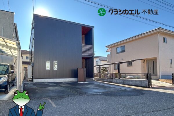 リゾートモダンテイストのオール電化注文住宅！吹抜のある２０帖のＬＤＫで明るく暮らせる