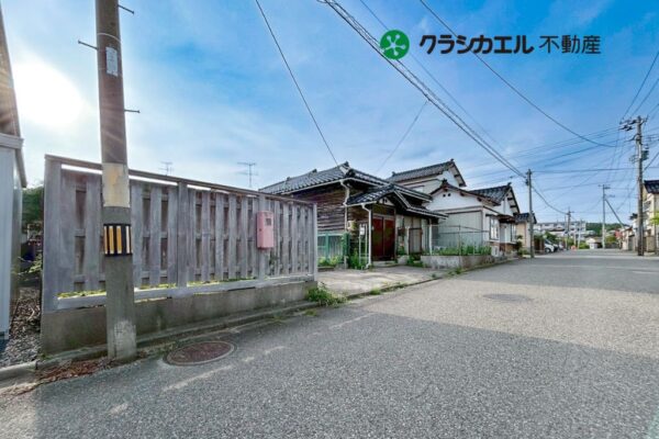 【東７ｍ道路×敷地８８坪】大正ロマン漂う平屋をフルリノベ！駐車３台可の隠れ家カフェ・サロン併用住宅へ