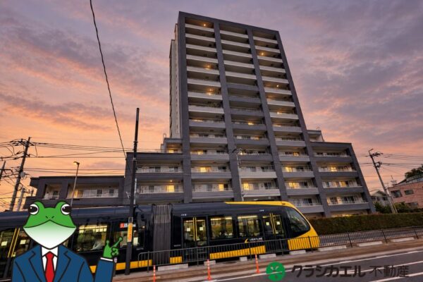 １５階建ての最上階・南向き！街へはＬＲＴ、家では空を眺めて